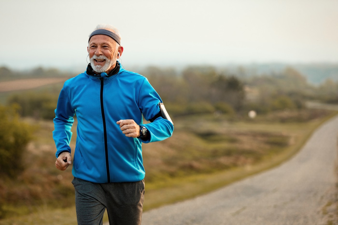 Das ganze Jahr über: Das Fitnesstraining im Sommer zahlt sich im Winter aus.