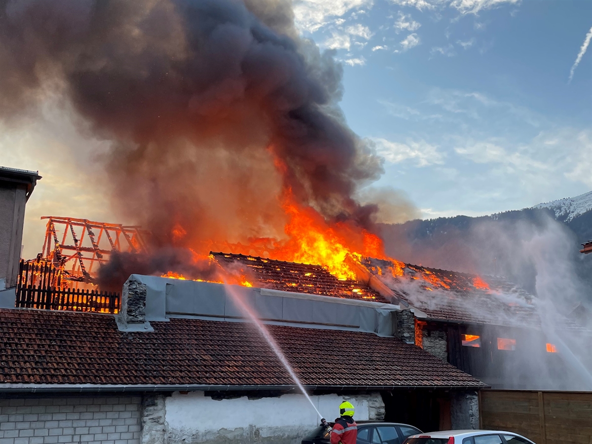 Schnelles Eingreifen: Rund 120 Feuerwehrleute waren an den Löscharbeiten beteiligt.