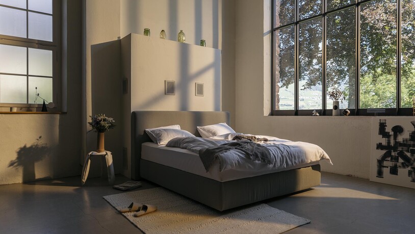 Polsterbett «DreamSwiss» im Boxspring-Look.