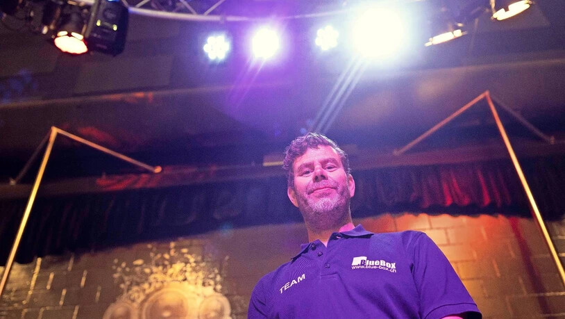 Das Leben kehrt zurück: Nach acht Monaten Unterbruch findet heute Mittwoch in Thomas Walkers «Bluebox» wieder eine Party statt. Das Leben kehrt zurück: Nach acht Monaten Unterbruch findet heute Mittwoch in Thomas Walkers «Bluebox» wieder eine Party statt.