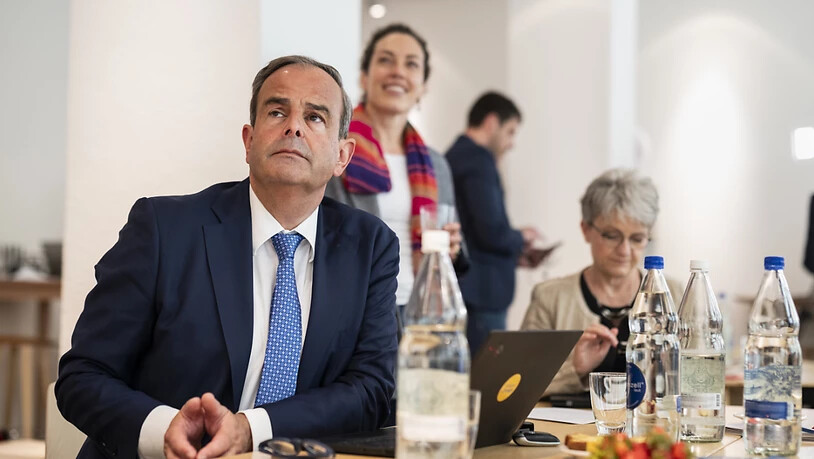 Enttäuschung bei der Mitte-Partei und deren Präsident Gerhard Pfister: Die Kostenbremse-Initiative erlitt an der Urne Schiffbruch.