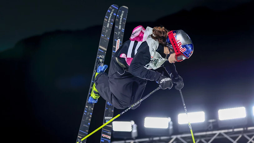 Mathilde Gremaud setzte sich am Big Air in Chur mit grossem Vorsprung durch