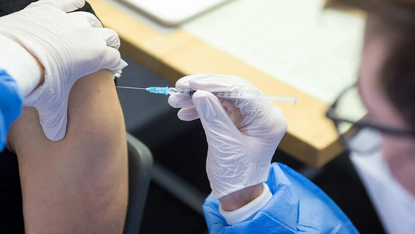 Schützt: Die Impfung kann auch einer eventuellen Long-Covid-Erkrankung vorbeugen. Schützt: Die Impfung kann auch einer eventuellen Long-Covid-Erkrankung vorbeugen.