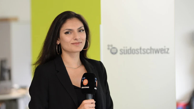 Jung und vielversprechend: Im Magazin «Schweizer Journalist:in» steht die fast 21-jährige Glarnerin Rahila Lütschg auf der Liste der 30 Talente unter 30 Jahren.