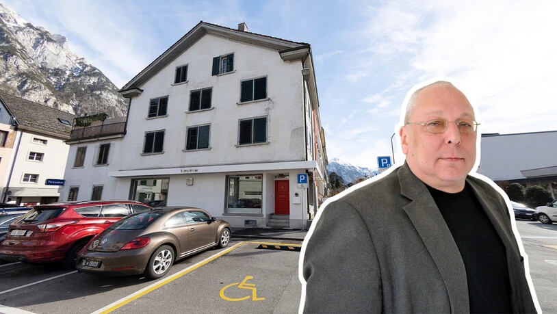 Nur noch in Glarus Nord «Tomorrow»: Wie hier an der Burgstrasse 26 in Glarus gilt das Reglement zur Parkplatzbewirtschaftung bereits seit dem Mai 2019. Nur noch in Glarus Nord «Tomorrow»: Wie hier an der Burgstrasse 26 in Glarus gilt das Reglement zur Parkplatzbewirtschaftung bereits seit dem Mai 2019.
