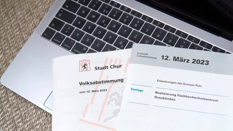 Stimmabgabe per Mausklick: Die Stimmberechtigten von fünf Gemeinden im Kanton Graubünden hatten zum ersten Mal die Möglichkeit dazu.