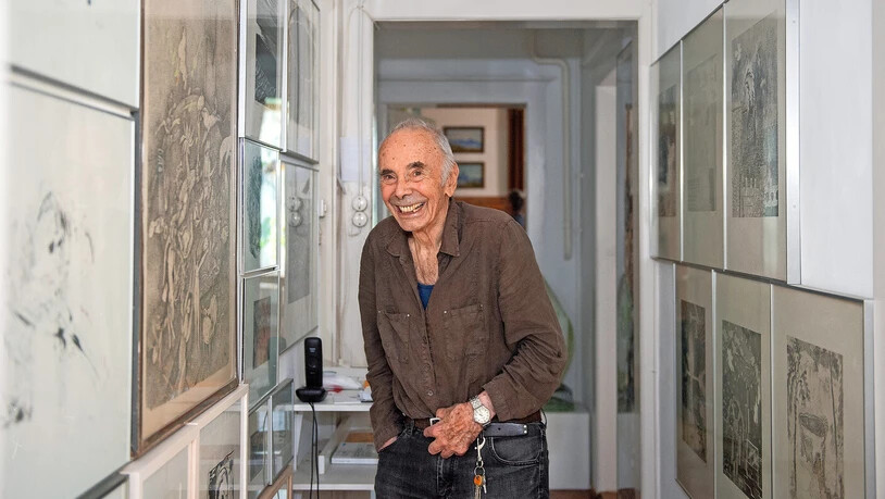 Mit Freude bei der Sache: Robert Ralston lebt seit bald 80 Jahren im Haus, das sein Grossvater in Chur einst gebaut hat.