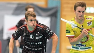 Dynamisch: Renzo Mayer stürmt wieder für Chur Unihockey. Bild Claudio Godenzi