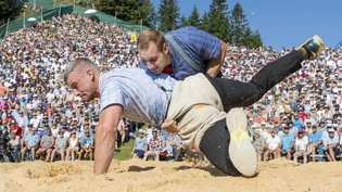 Im Vorjahr endete das Duell zwischen Samuel Giger (links) und Joel Wicki auf der Rigi gestellt. Nun kommt es im ersten Gang des Jubiläumsschwingfests in Appenzell zur Revanche