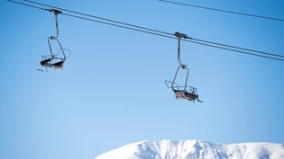 Mehr Fahrten: Die Bergbahnen in Graubünden durften im Januar mehr Gäste begrüssen – im Bild der Sessellift Carjöl bei der Talstation Jakobshorn in Davos Platz. Mehr Fahrten: Die Bergbahnen in Graubünden durften im Januar mehr Gäste begrüssen – im Bild der Sessellift Carjöl bei der Talstation Jakobshorn in Davos Platz.