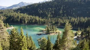 Wie im Bilderbuch: Der Caumasee zieht jährlich viele Besucher an. An manchen Tagen, fast zu viele.