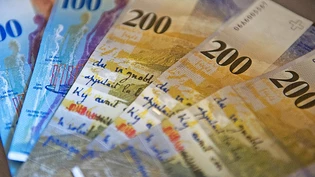 Geld, Noten, Wertpapier, 200er-note, Notenbündel, Sparen,