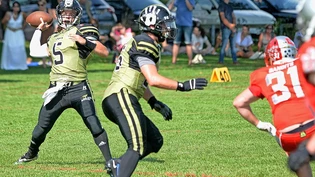Punktegarant: Quarterback Noah Agatiello spielt den Pass für einen Touchdown. Punktegarant: Quarterback Noah Agatiello spielt den Pass für einen Touchdown.