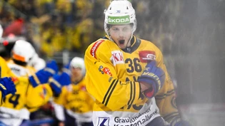 Feiert er auch mit der Nationalmannschaft? Simon Knak bejubelt ein Tor im Trikot des HC Davos. 