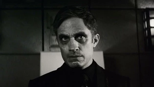 Im neusten MCU-Special für Disney Plus verkörpert Gael Garcia Bernal die Figur des Werewolf by Night. Im neusten MCU-Special für Disney Plus verkörpert Gael Garcia Bernal die Figur des Werewolf by Night.