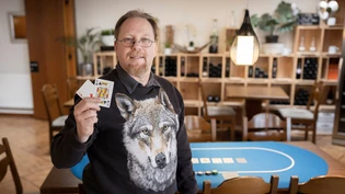 Voller Vorfreude: Im Restaurant «National» in Näfels organisiert Daniel Rimann nach zehn Jahren das erste öffentliche Pokerturnier im Glarnerland.