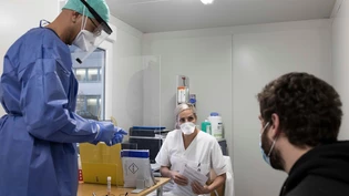 Andere Zeiten: Für die Corona-Tests im Kantonsspital Glarus galt eine Maskenpflicht. Doch nicht alle Masken schützten vor einer Übertragung.