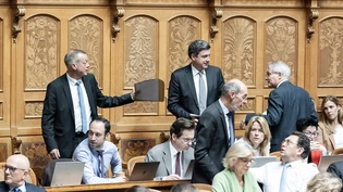 Ein Bild, das bald der Vergangenheit angehört: Nationalrat Martin Landolt (links) und Ständerat Thomas Hefti (rechts) treten bei den kommenden Wahlen nicht mehr an, Mathias Zopfi hingegen möchte im Ständerat bleiben. Ein Bild, das bald der Vergangenheit angehört: Nationalrat Martin Landolt (links) und Ständerat Thomas Hefti (rechts) treten bei den kommenden Wahlen nicht mehr an, Mathias Zopfi hingegen möchte im Ständerat bleiben.