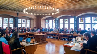 Kritische Fragen: Im Churer Gemeinderat sind aufgrund der Amokdrohung bei Schulhaus Giacometti Bedenken zur Sicherheit an der Stadtschule aufgetaucht. Kritische Fragen: Im Churer Gemeinderat sind aufgrund der Amokdrohung bei Schulhaus Giacometti Bedenken zur Sicherheit an der Stadtschule aufgetaucht.