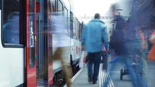 Änderungen: Mit dem Fahrplanwechsel kommt es zum Ende des Jahres zu angepassten Fahrplänen in der Schweiz, aber auch in Graubünden. Reisende profitieren dann von Früh – und Spätverbindungen. Änderungen: Mit dem Fahrplanwechsel kommt es zum Ende des Jahres zu angepassten Fahrplänen in der Schweiz, aber auch in Graubünden. Reisende profitieren dann von Früh – und Spätverbindungen.