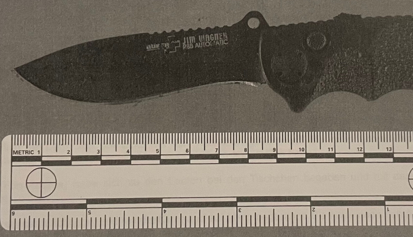 Die Klinge besitzt eine Länge von 8,5 Zentimetern: Mit diesem Messer wurde das Opfer erstochen.