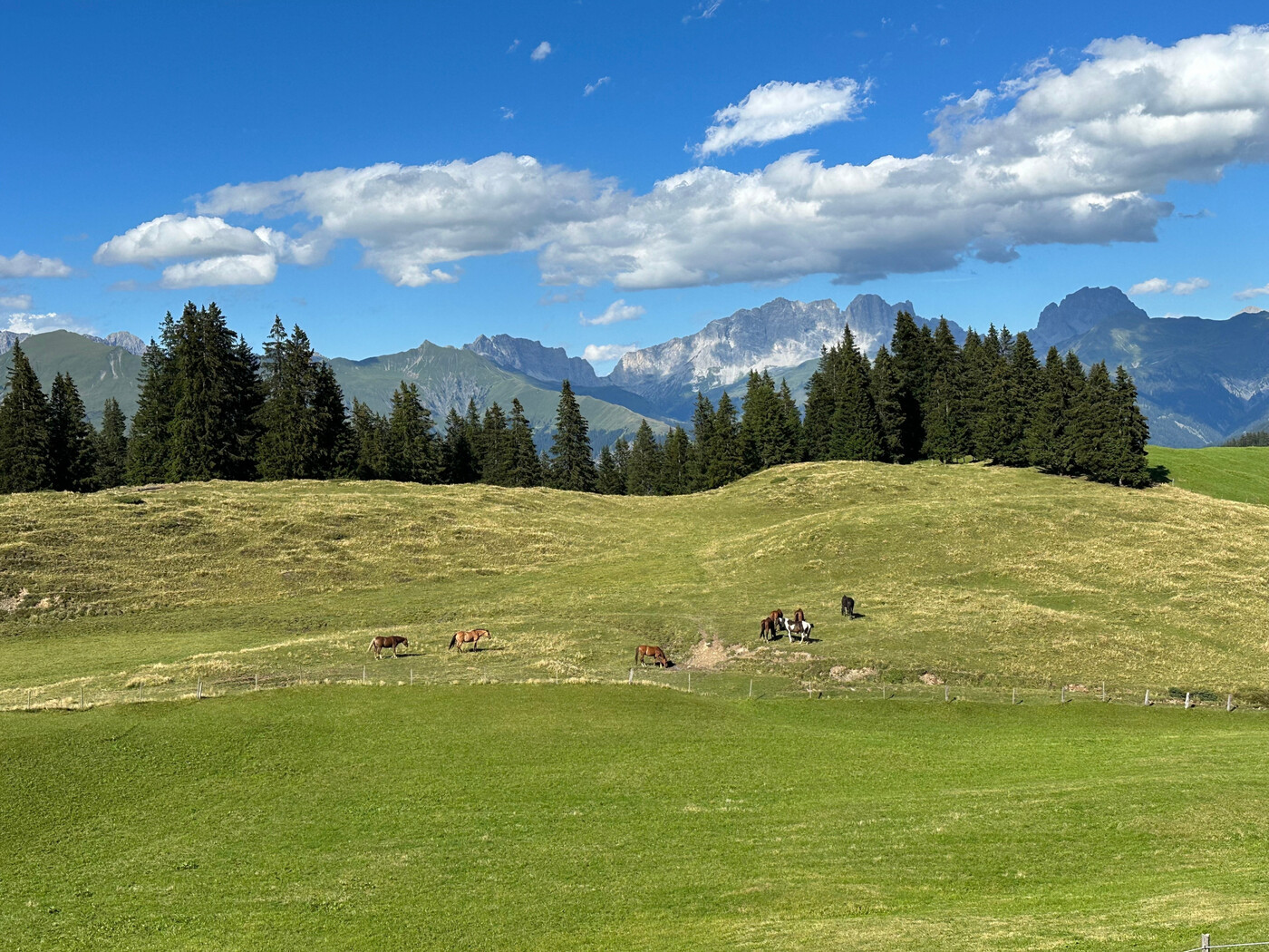 Einmalige Berglandschaften: Für solche Anblicke reisen jährlich viele Touristinnen und Touristen in die Schweiz.