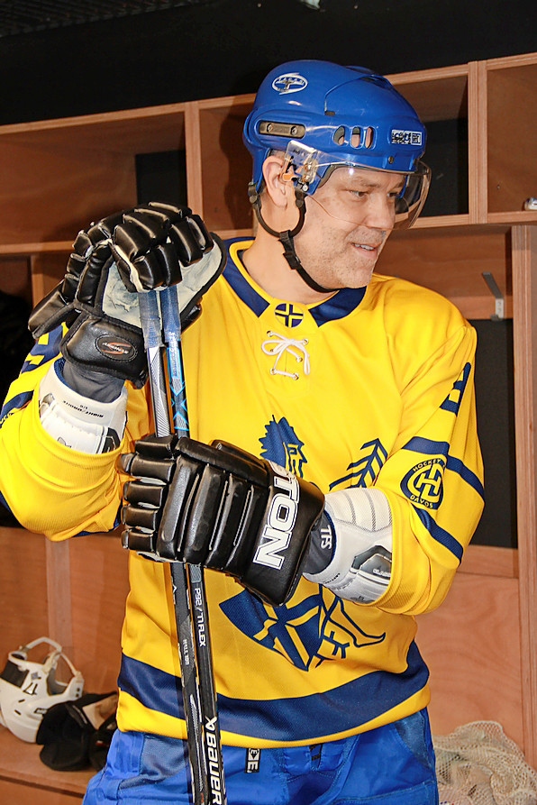Marc Heberlein hat schon in der Garderobe Spass.